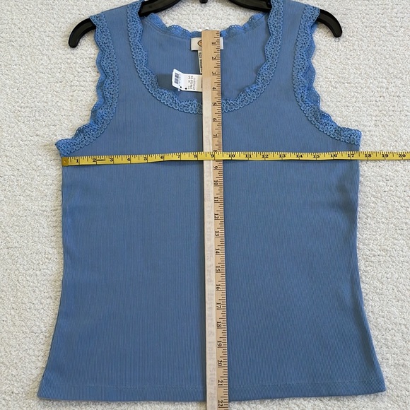 TALBOTS 100% COTTON TANK TOP/ CAMI WITH LACE DECORATIVE NECKLINE AND SLEEVE - Picture 6 of 9